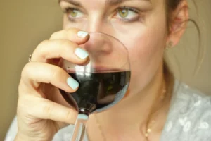 Alcohol affects many areas of the body, including the eyes
